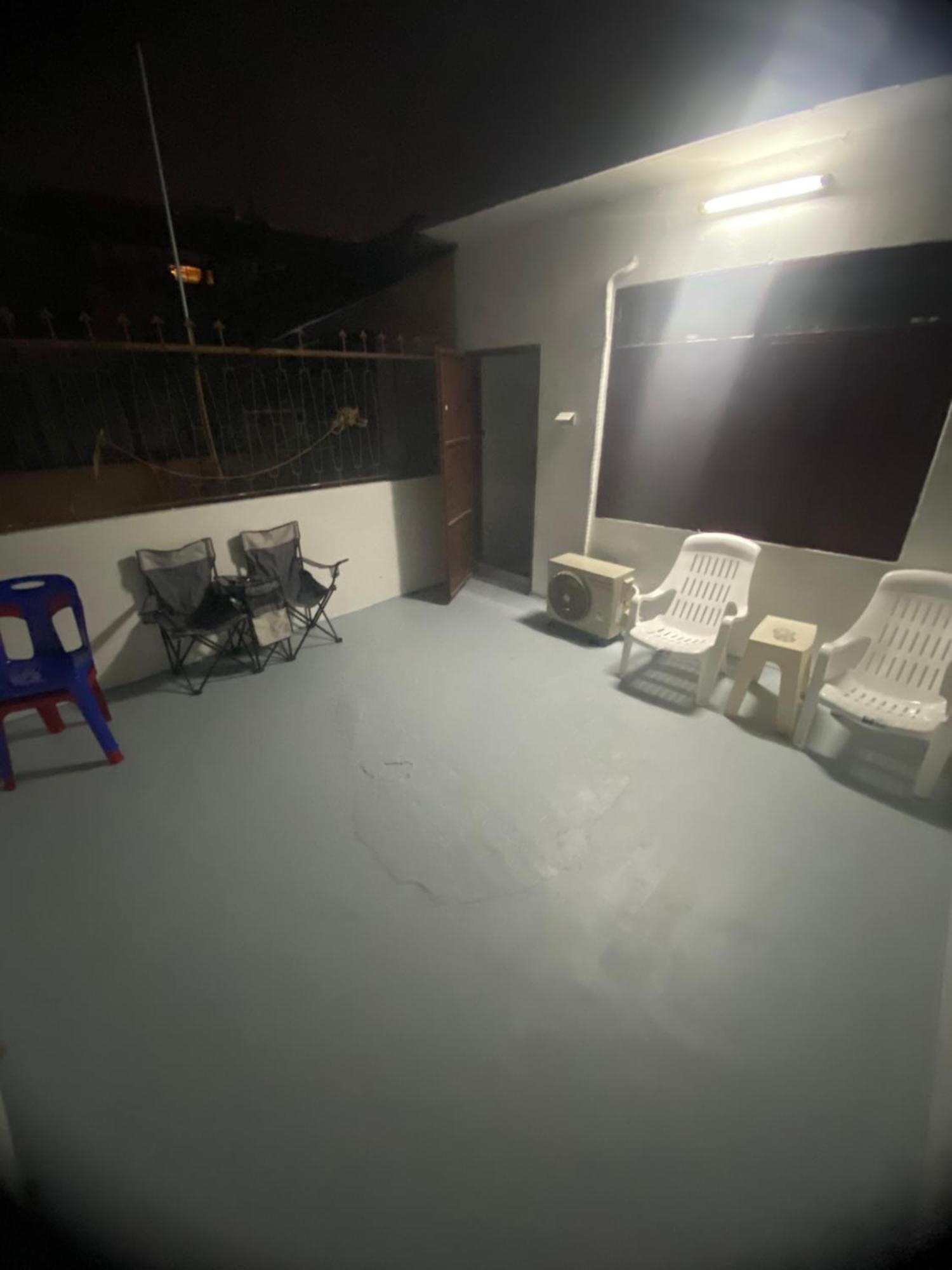 Sleep Break Hostel Sathon Банкок Екстериор снимка