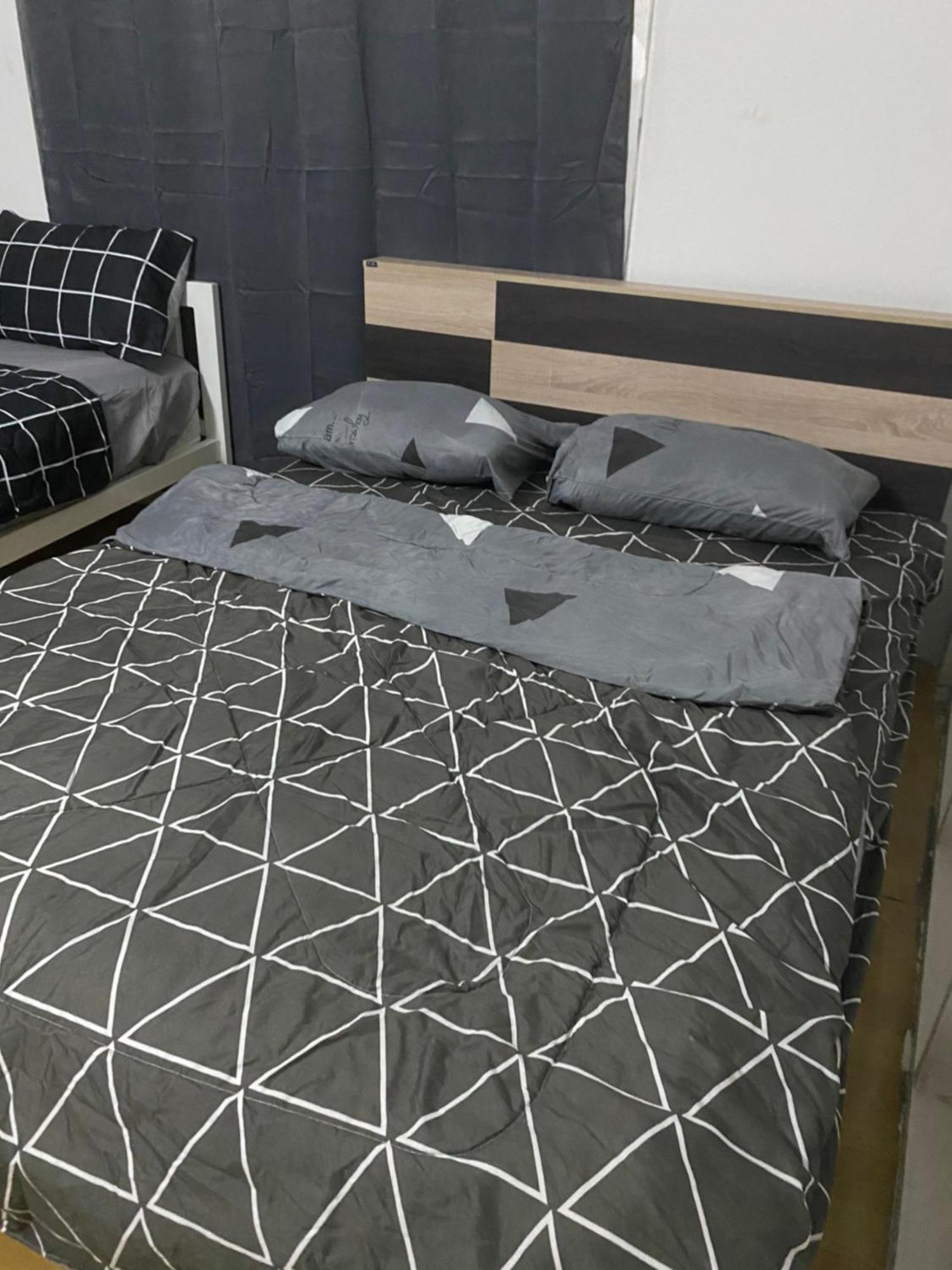 Sleep Break Hostel Sathon Банкок Екстериор снимка