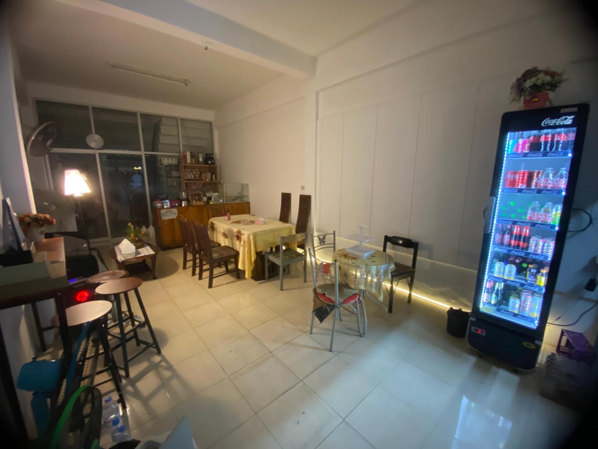 Sleep Break Hostel Sathon Банкок Екстериор снимка